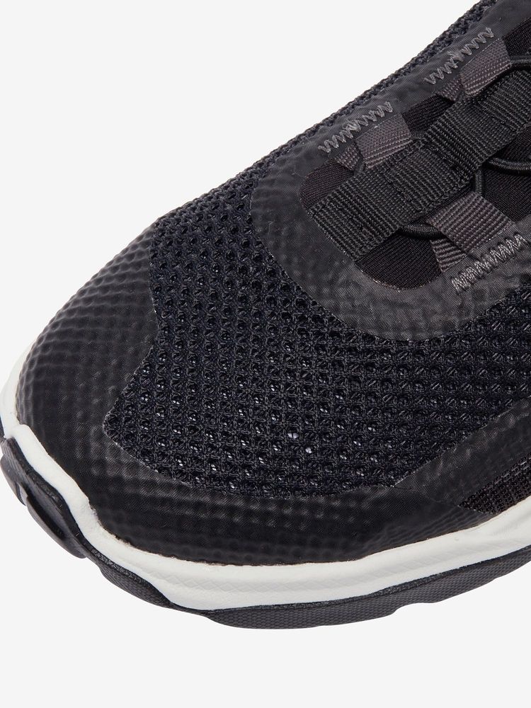 TNF Water-Draining Sneakers (17-22cm) Direct from Japan. Also available: Other Brands and Summer Swimwear Special.