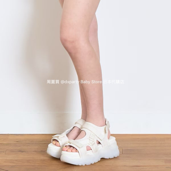 Lovetoxic sandals (22-24.5cm) shipped directly from Japan. Other brands in the shoe collection.
