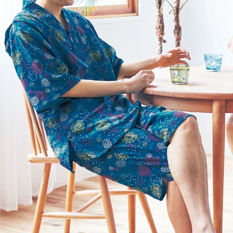 Disney Japanese children's clothing, Jinbei Japanese kimonos (S-LL), adult sizes, other brand children's clothing, TOPS PANTS, and Japanese summer festival specials.