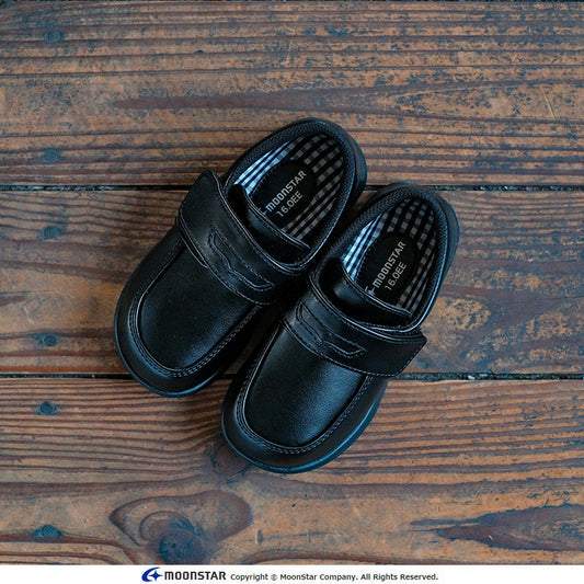 Moonstar x Carrot Banxue shoes (antibacterial, deodorant, lightweight) shipped directly from Japan. Functional, healthy leather shoes for children, 14-24.5cm. Boys' and girls' shoe collection.