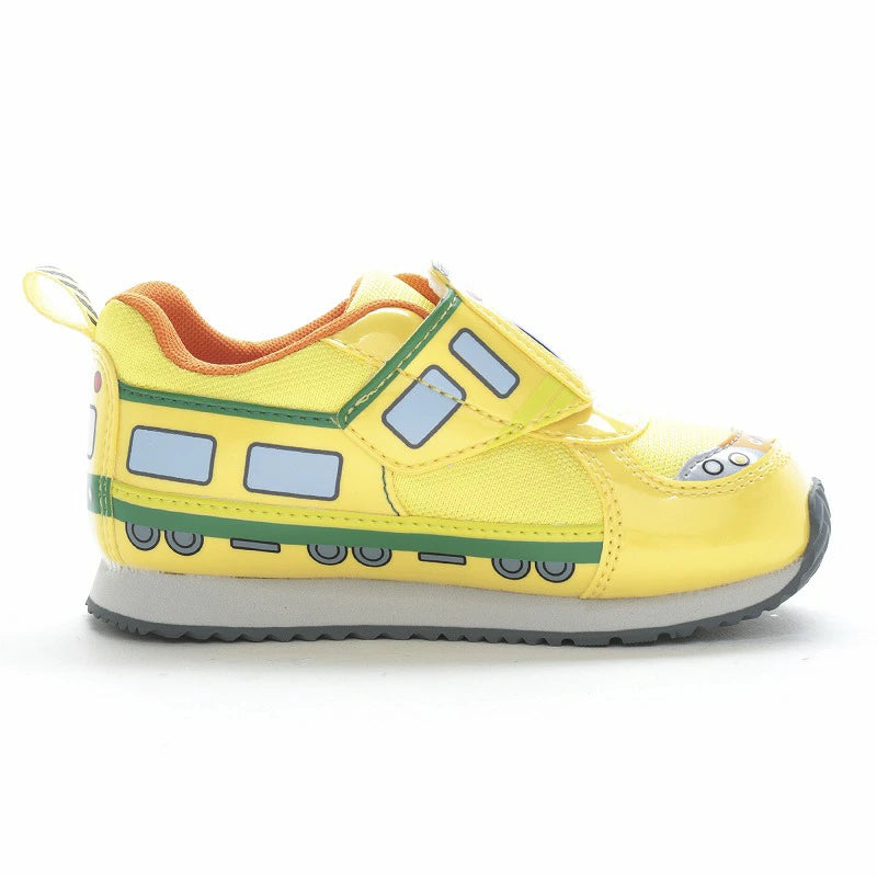 Moonstar x Carrot Electric Series Antibacterial and Deodorant Healthy Functional Children's Shoes (14-19cm) Direct from Japan Boys' Shoes