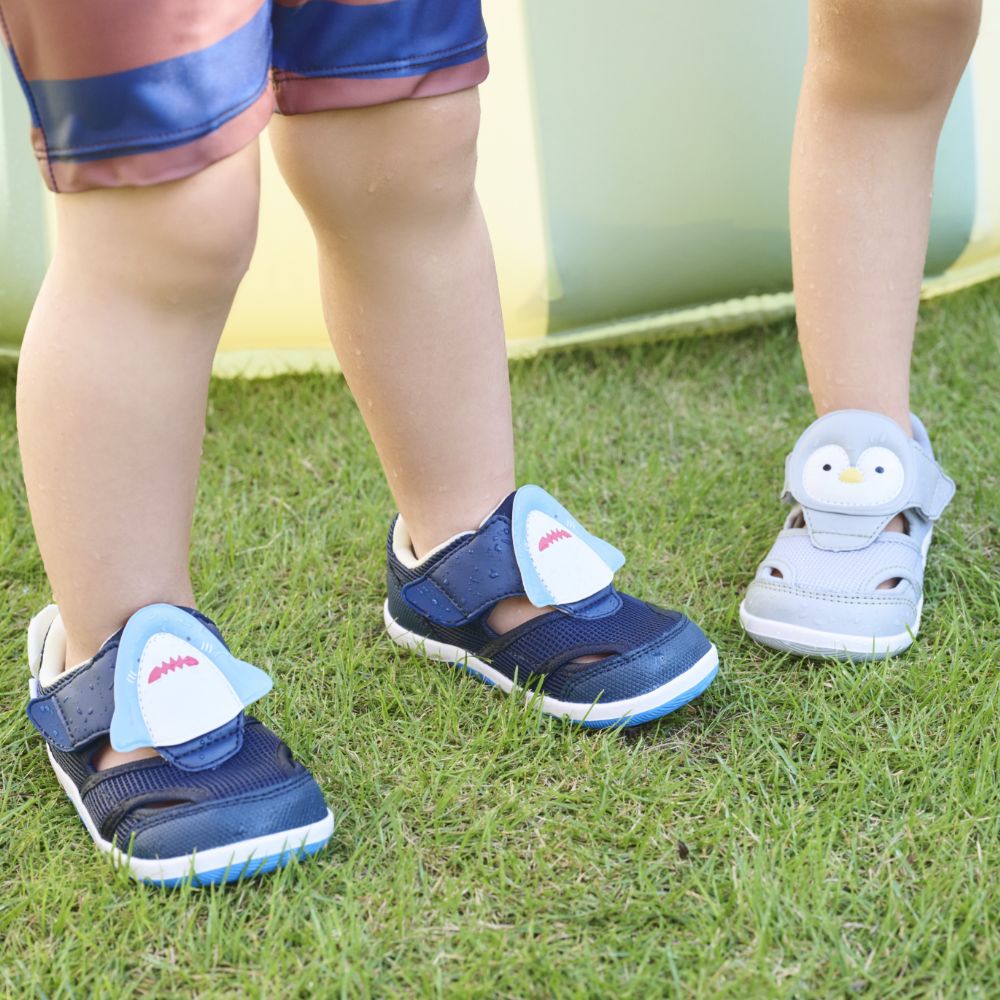 IFME PARK patto amphibious sports shoes (shipped directly from Japan) for healthy, functional children (12-15cm) for boys and girls.