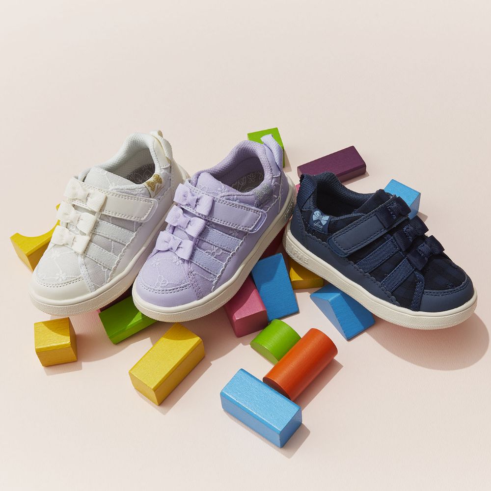 IFME CALIN Triple Bowknot Sports Shoes (Sold Directly from Japan) for Girls (15-21cm)