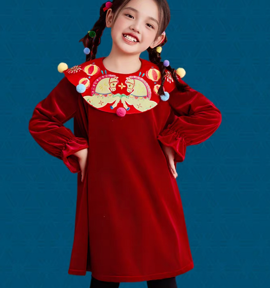 新年童裝 雙星報喜亮絲絨雲肩連身裙 100-150cm 女童款 新年中式華服唐裝 新春馬年 2026年 AAA