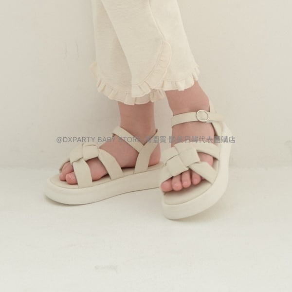 日本直送 Ly# mine 涼鞋 16-20cm 女童款 鞋系列 其他品牌 夏日玩水泳衣特輯