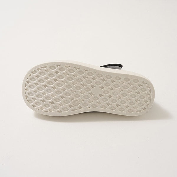Ly# mine canvas shoes (16-19cm) shipped directly from Japan. Girls' shoes from other brands.
