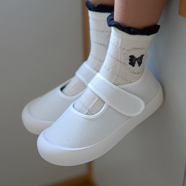 Ly# mine canvas shoes (16-19cm) shipped directly from Japan. Girls' shoes from other brands.