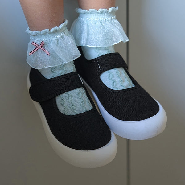 Ly# mine canvas shoes (16-19cm) shipped directly from Japan. Girls' shoes from other brands.
