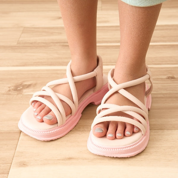 Ly# mine sandals (16-21cm) shipped directly from Japan. Girls' shoes from other brands.