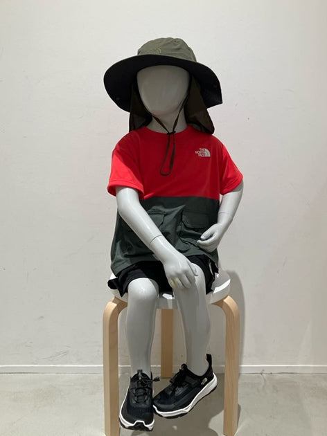 TNF Water-Draining Sneakers (17-22cm) Direct from Japan. Also available: Other Brands and Summer Swimwear Special.