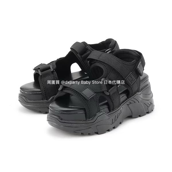 Lovetoxic sandals (22-24.5cm) shipped directly from Japan. Other brands in the shoe collection.