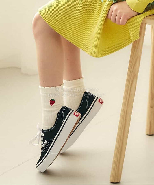 Apres les cours sandals (14-19cm) shipped directly from Japan. Also available: other brands and summer swimwear collection.