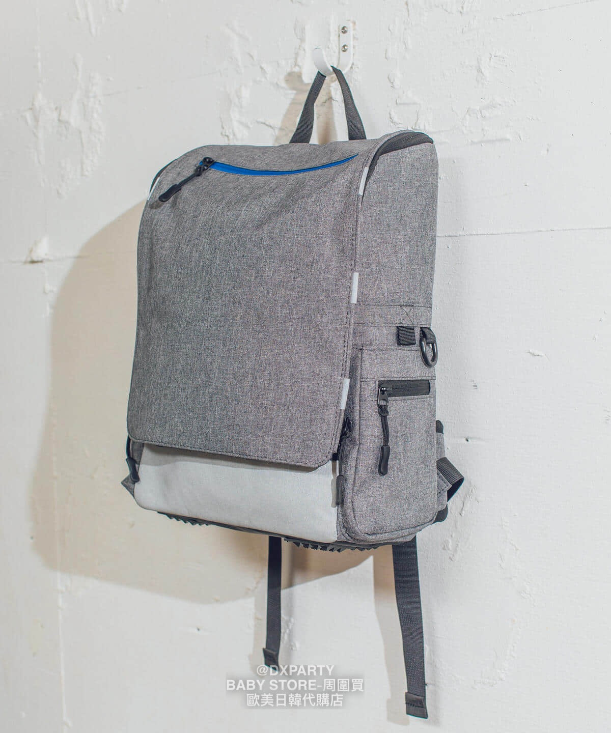 Waterproof, lightweight, functional, back-protecting backpack (12L) shipped directly from Japan. Other brands.