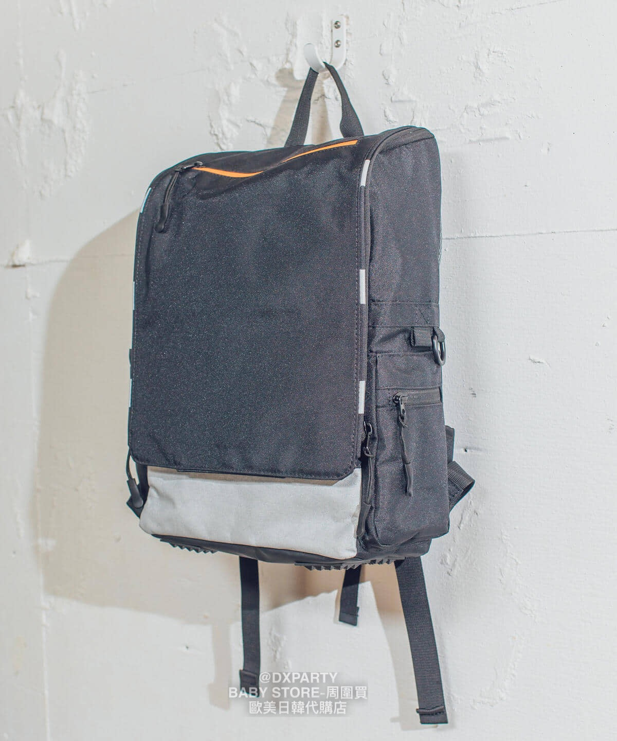 Waterproof, lightweight, functional, back-protecting backpack (12L) shipped directly from Japan. Other brands.