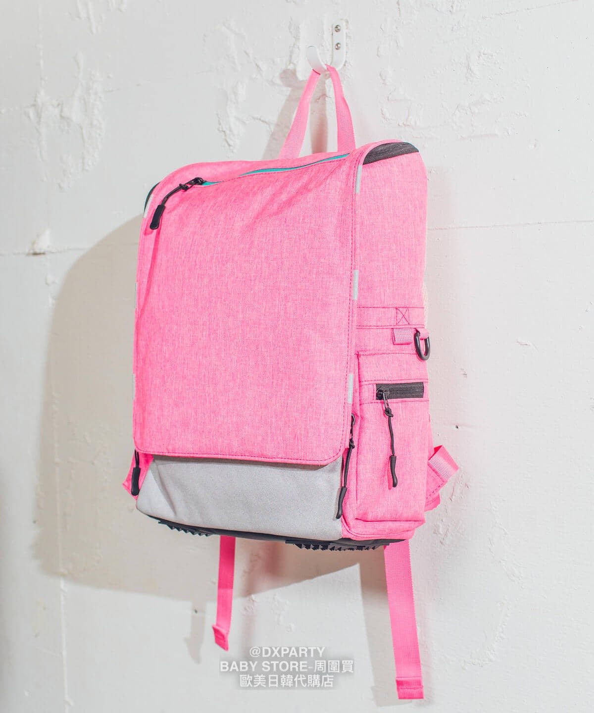 Waterproof, lightweight, functional, back-protecting backpack (12L) shipped directly from Japan. Other brands.