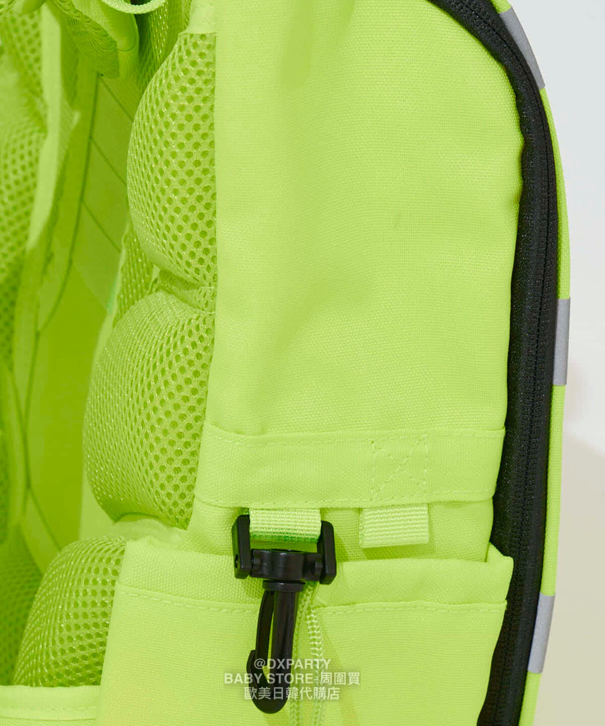 Waterproof, lightweight, functional, back-protecting backpack (12L) shipped directly from Japan. Other brands.