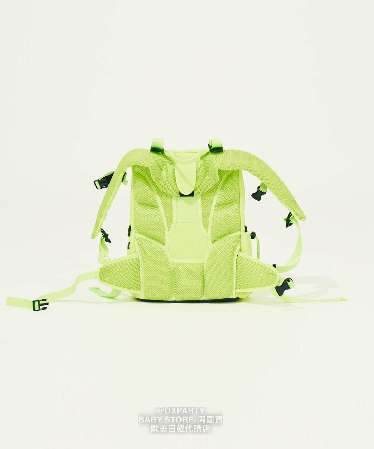 Waterproof, lightweight, functional, back-protecting backpack (12L) shipped directly from Japan. Other brands.