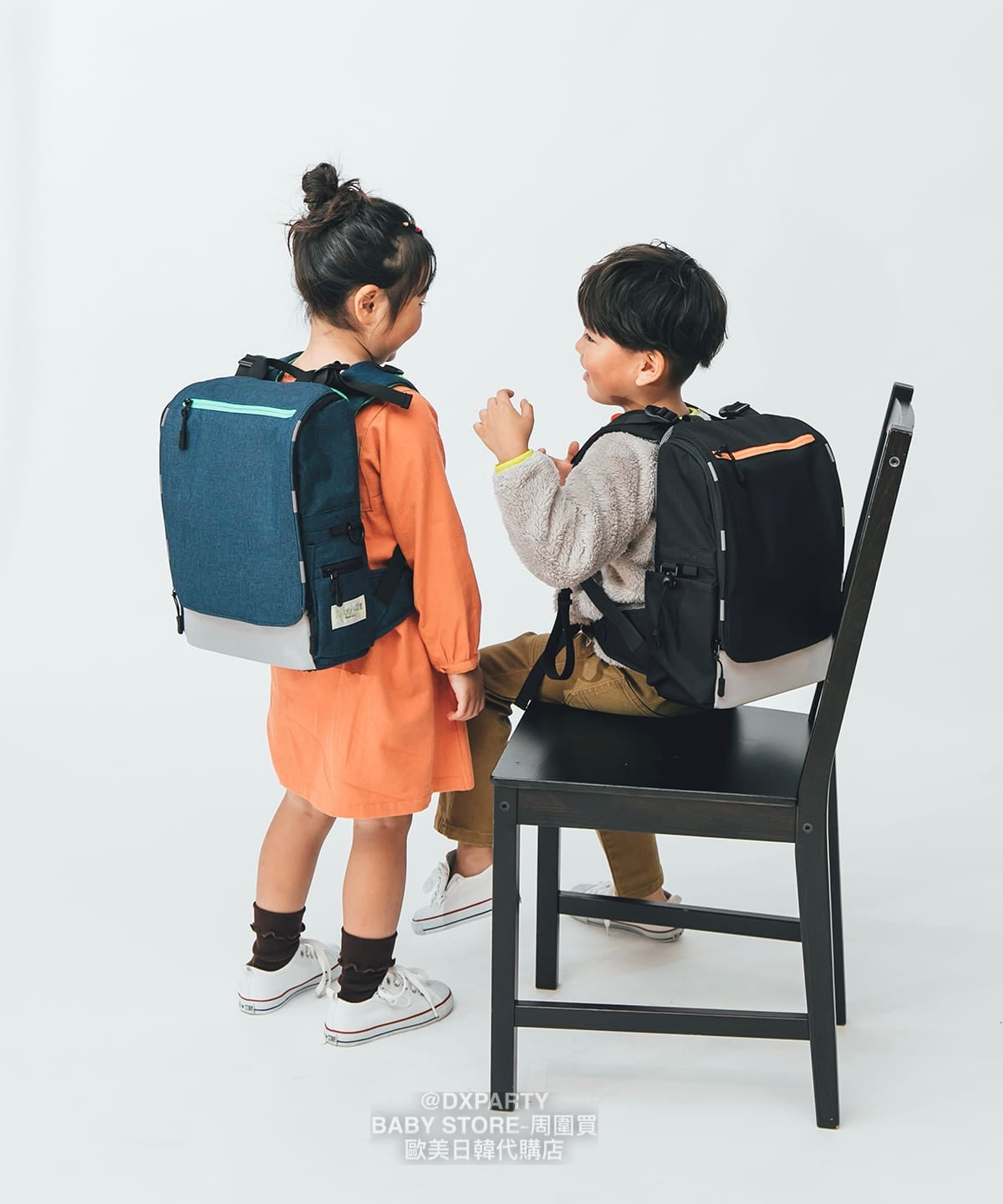 Waterproof, lightweight, functional, back-protecting backpack (12L) shipped directly from Japan. Other brands.