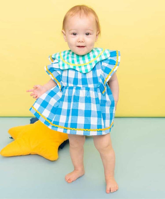 BREEZE sandals (14-19cm) shipped directly from Japan. Also available: other brands and summer swimwear specials.