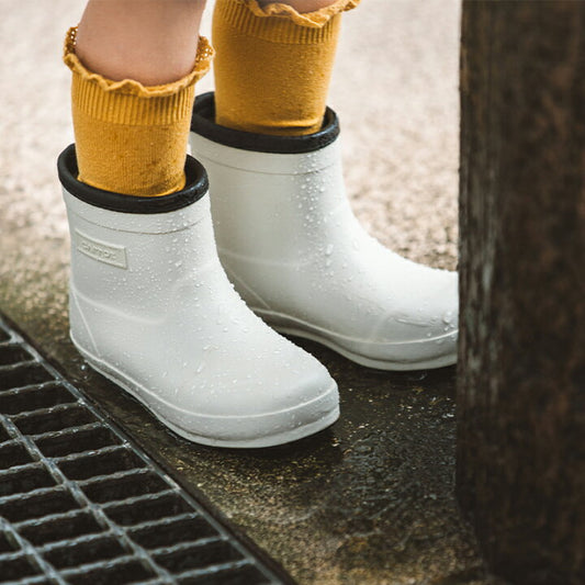 Moonstar x Sanrio antibacterial, odor-resistant, and wear-resistant soles for healthy-looking children's shoes (14-19cm) - direct from Japan. Girls' shoe collection.