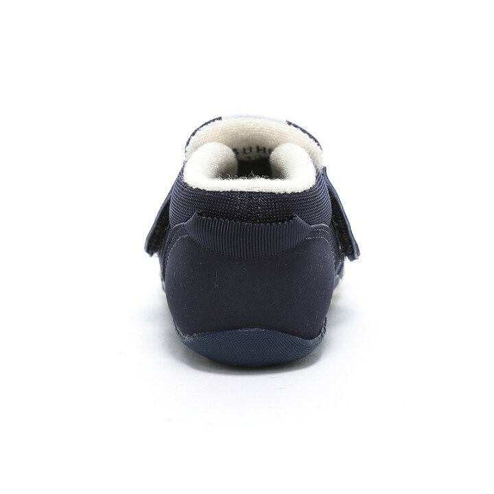 Moonstar x Sanrio antibacterial, odor-resistant, and wear-resistant soles for healthy-looking children's shoes (14-19cm) - direct from Japan. Girls' shoe collection.