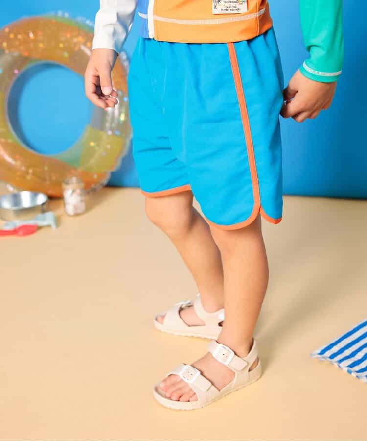 BREEZE sandals (13-21cm) shipped directly from Japan. Also available: other brands and summer swimwear specials.