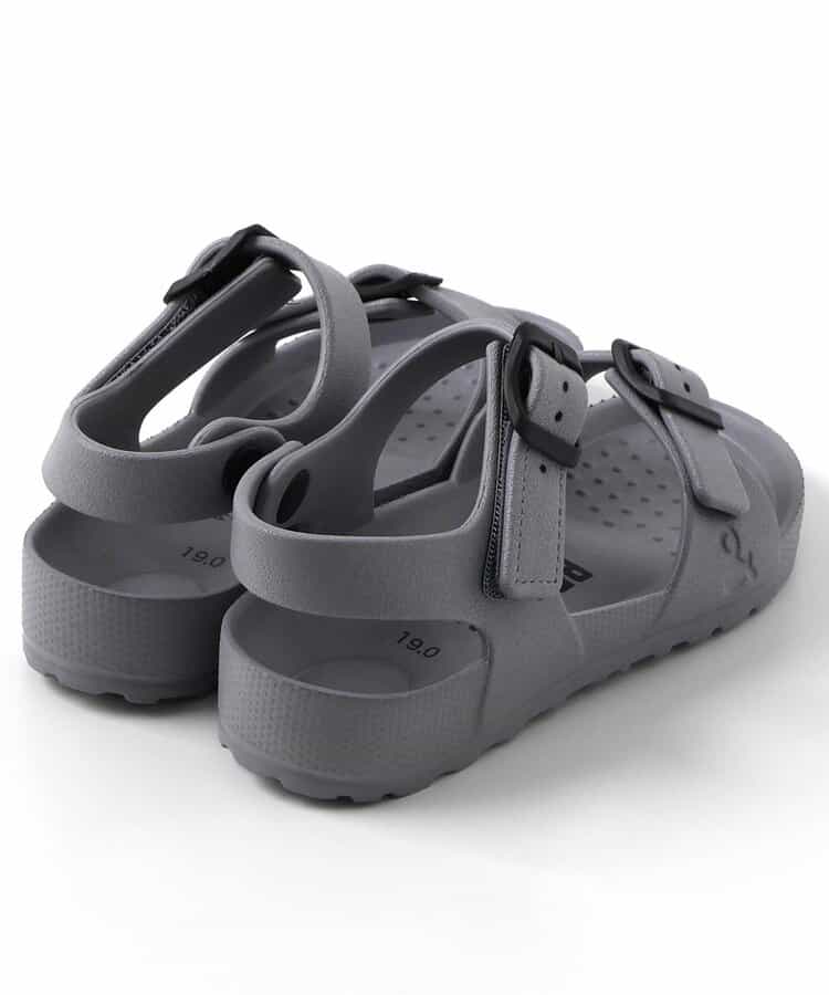 BREEZE sandals (13-21cm) shipped directly from Japan. Also available: other brands and summer swimwear specials.
