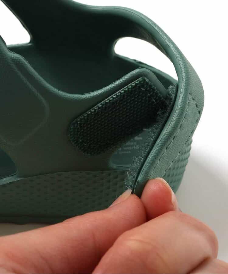 BREEZE sandals (14-19cm) shipped directly from Japan. Also available: other brands and summer swimwear specials.