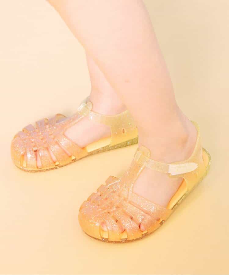 BREEZE sandals (14-19cm) shipped directly from Japan. Also available: other brands and summer swimwear specials.