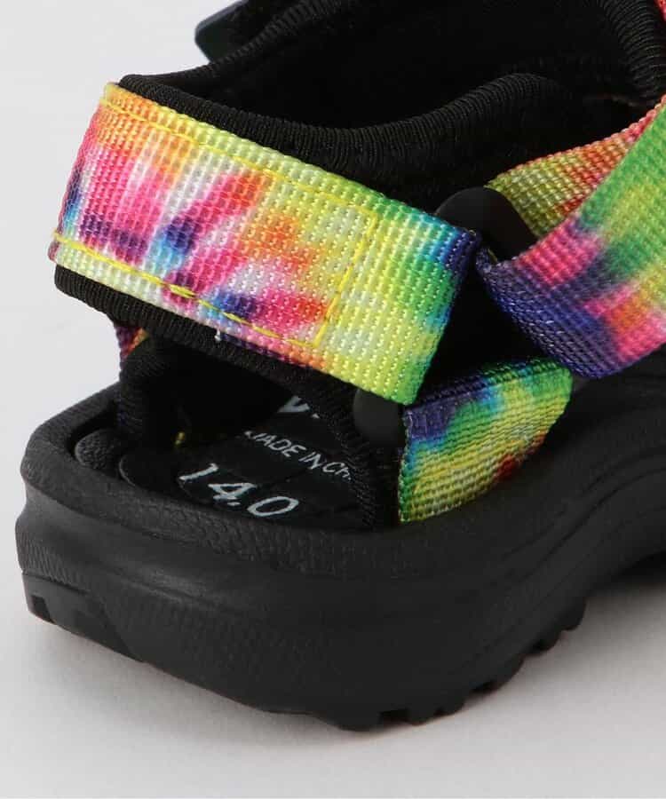 BREEZE sandals (14-21cm) shipped directly from Japan. Also available: other brands and summer swimwear specials.