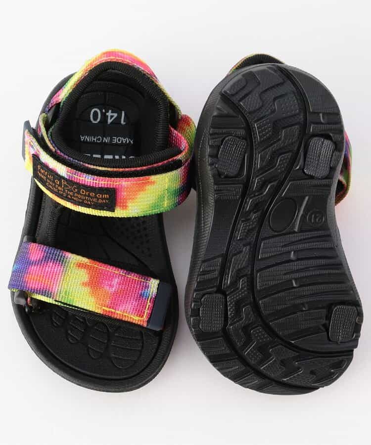 BREEZE sandals (14-21cm) shipped directly from Japan. Also available: other brands and summer swimwear specials.