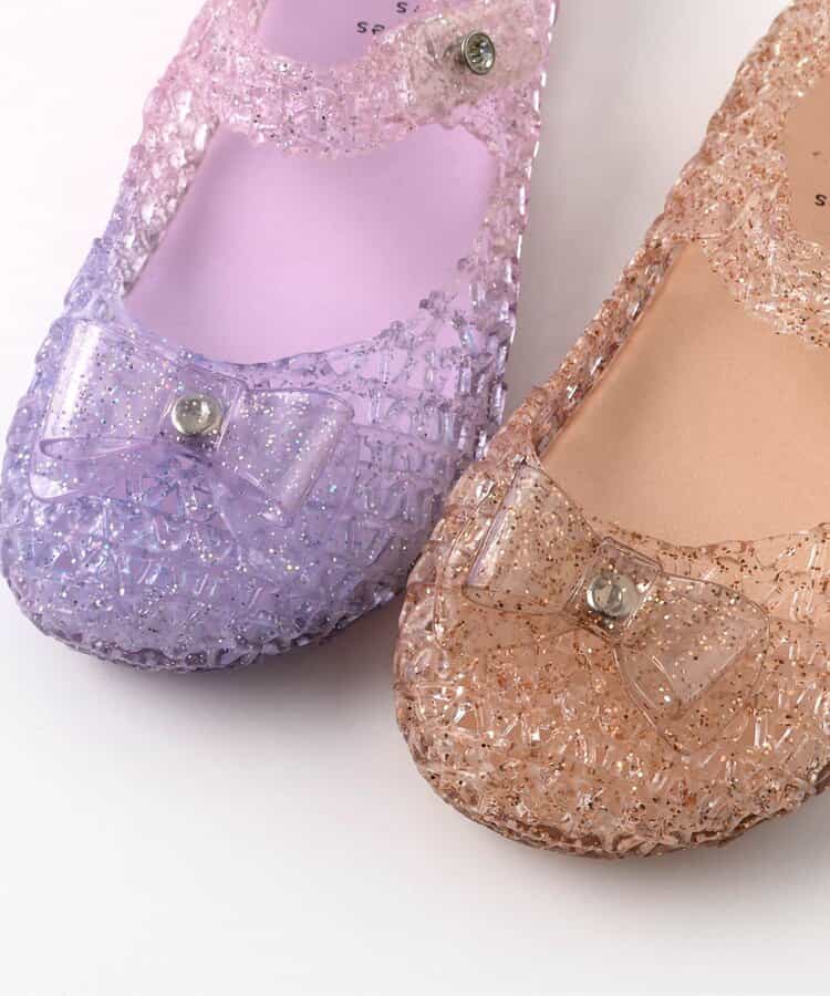 Apres les cours sandals (14-19cm) shipped directly from Japan. Also available: other brands and summer swimwear collection.