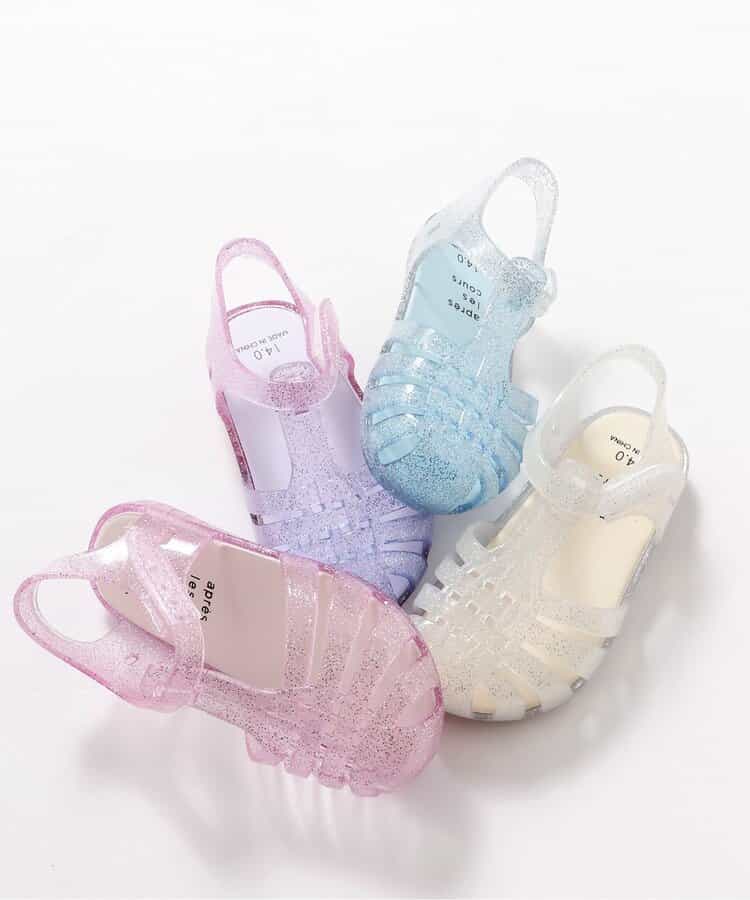 Shellmotif sandals (14-21cm) shipped directly from Japan. Also available: other brands and summer swimwear collection.