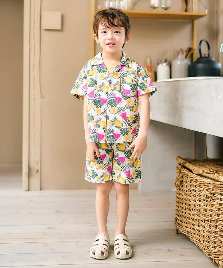 Apres les cours sandals (14-19cm) shipped directly from Japan. Also available: other brands and summer swimwear collection.