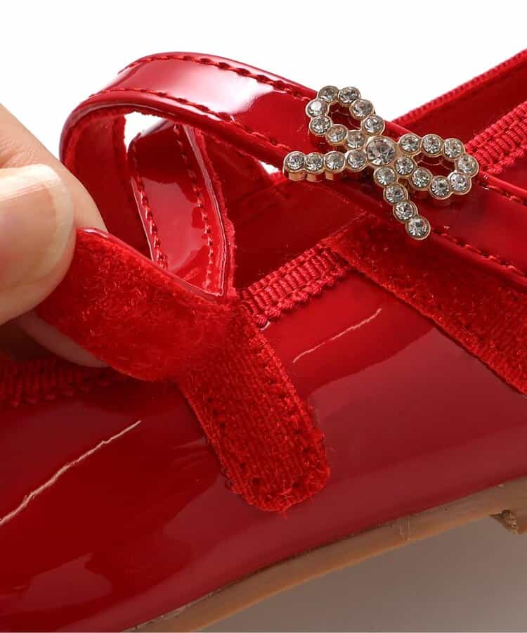 Apres les cours sandals (14-19cm) shipped directly from Japan. Also available: other brands and summer swimwear collection.