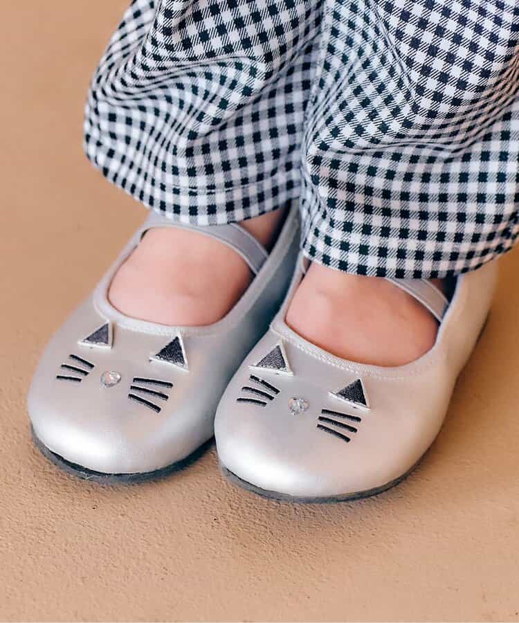 Apres les cours sandals (14-19cm) shipped directly from Japan. Also available: other brands and summer swimwear collection.