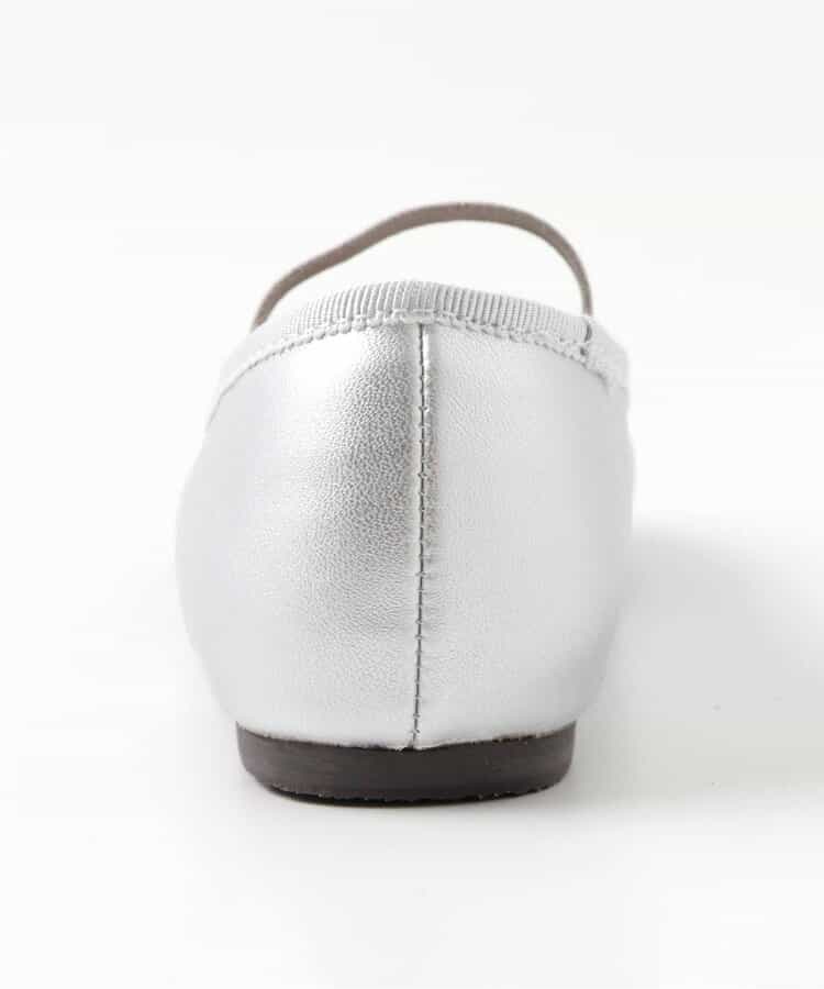Apres les cours sandals (14-19cm) shipped directly from Japan. Also available: other brands and summer swimwear collection.