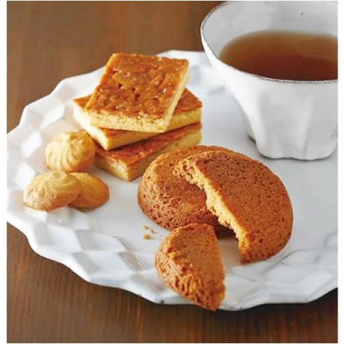 日本直送 Echire 法國頂級金罐及白罐套裝 聖誕快樂特輯 新年行運發財特輯 Christmas Happy New Year 馬年 限定手信