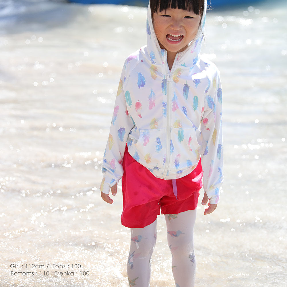Directly from Japan, these two-piece water and land leggings (covered legs) are cool to the touch, UV-resistant (98%), UPF50+, chlorine-resistant, quick-drying, and lightweight. 80-150cm. Summer swimsuits for boys and girls.