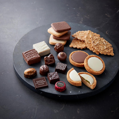 日本直送 Morozoff 精選禮盒 55個入 聖誕快樂特輯 新年行運發財特輯 Christmas Happy New Year 馬年 限定手信