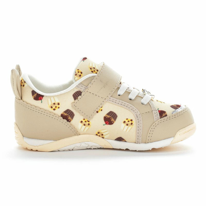 Moonstar x Carrot antibacterial and deodorant functional children's shoes (15-21cm) shipped directly from Japan. Girls' shoe series
