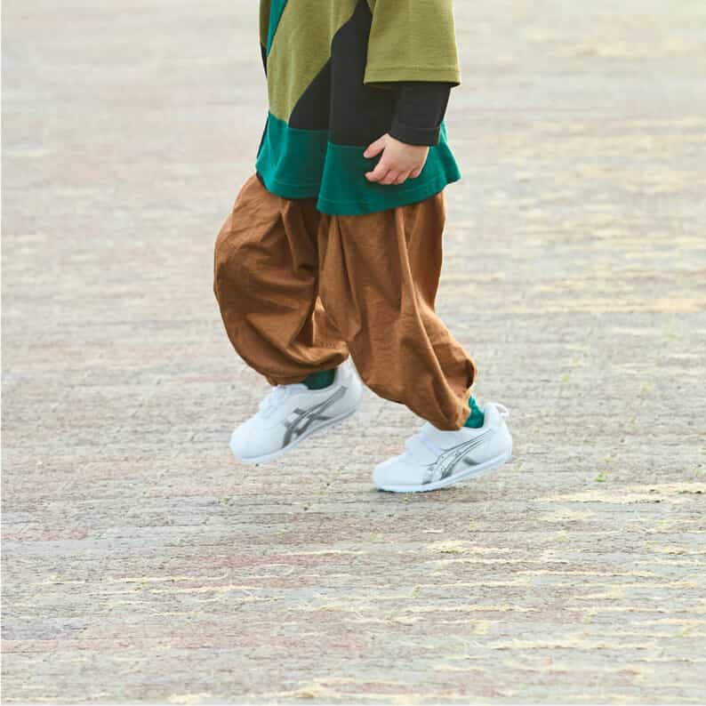 日本直送 ASICS MINI SL 3 STANDARD 16-22cm 鞋系列