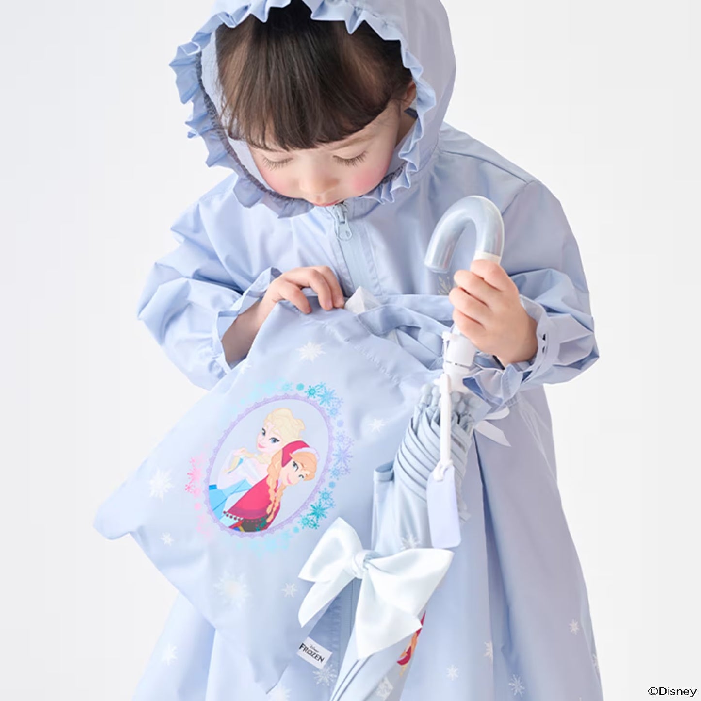 日本直送 pe#main x【Disney】雨衣連收納袋 80-130cm 下雨天系列