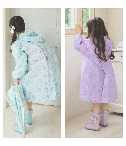 BREEZE sandals (14-19cm) shipped directly from Japan. Also available: other brands and summer swimwear specials. 