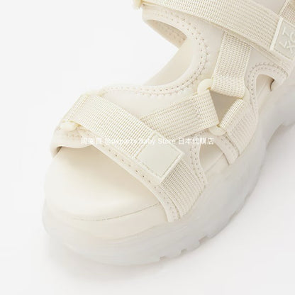 Lovetoxic sandals (22-24.5cm) shipped directly from Japan. Other brands in the shoe collection. 