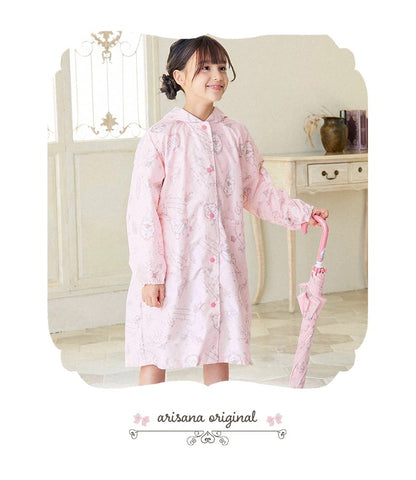 BREEZE sandals (14-19cm) shipped directly from Japan. Also available: other brands and summer swimwear specials. 