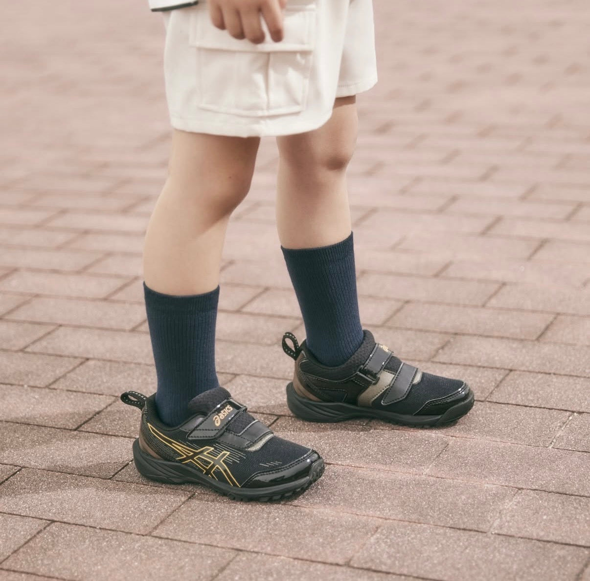 日本直送 ASICS MINI-ZERO 4 16-22cm 鞋系列