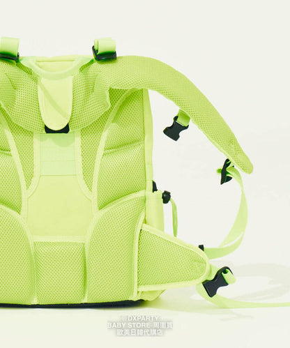 Waterproof, lightweight, functional, back-protecting backpack (12L) shipped directly from Japan. Other brands.