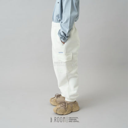 日本童裝 b・R# 吸水速乾 吸濕排汗 寬鬆工裝運動褲 100-150cm 男童款/女童款 冬季 PANTS