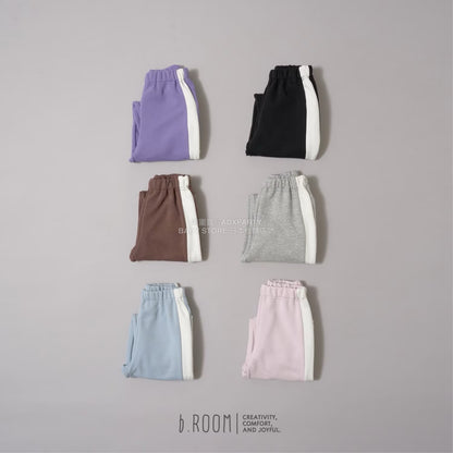 日本童裝 b・R# 吸水速乾 吸濕排汗 寬鬆側邊運動褲100-150cm 男童款/女童款 冬季 PANTS